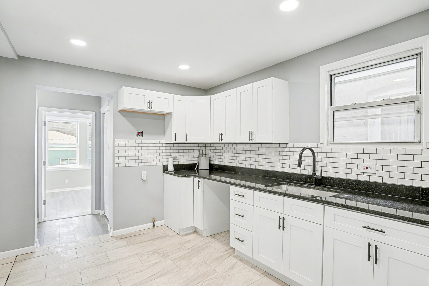 6954 S Prairie Avenue, Chicago, IL 60637