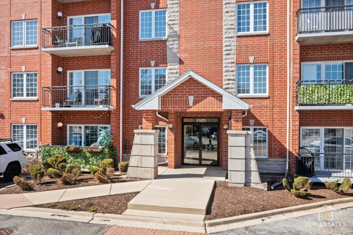 3501 WELLINGTON Court #409, Rolling Meadows, IL 60008