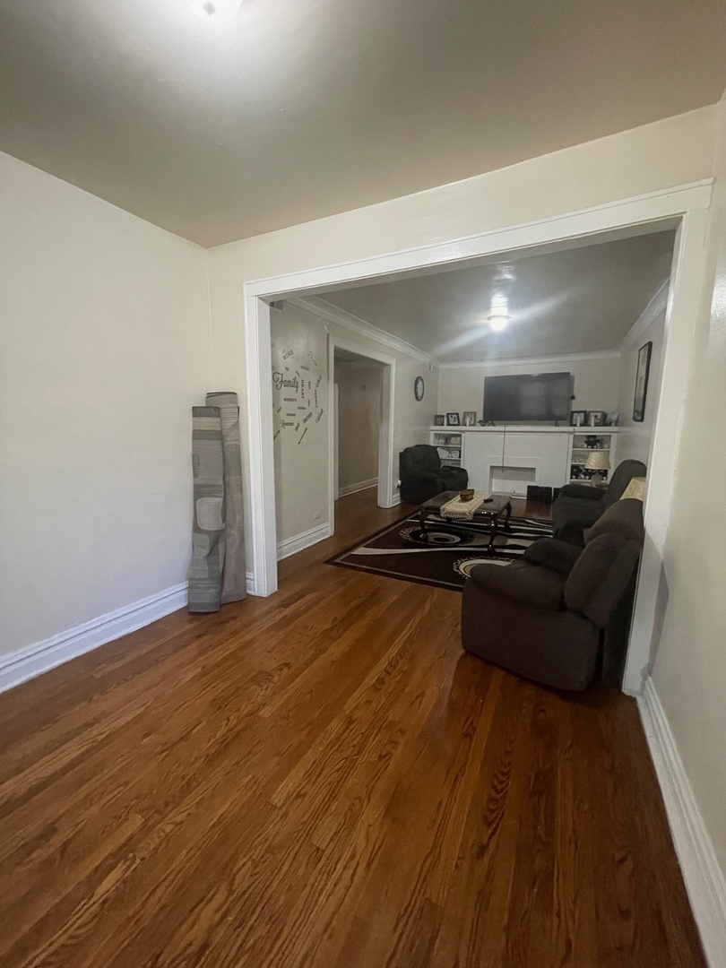 4123 W Washington Boulevard, Chicago, IL 60624