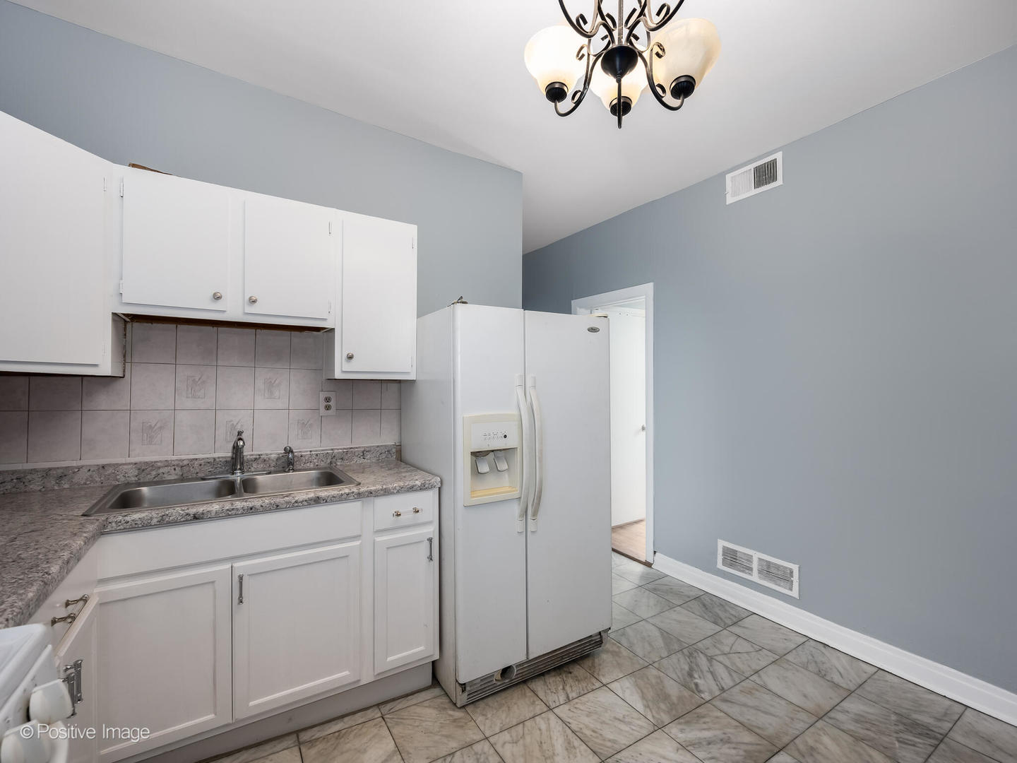 4024 N Kedzie Avenue #2, Chicago, IL 60618