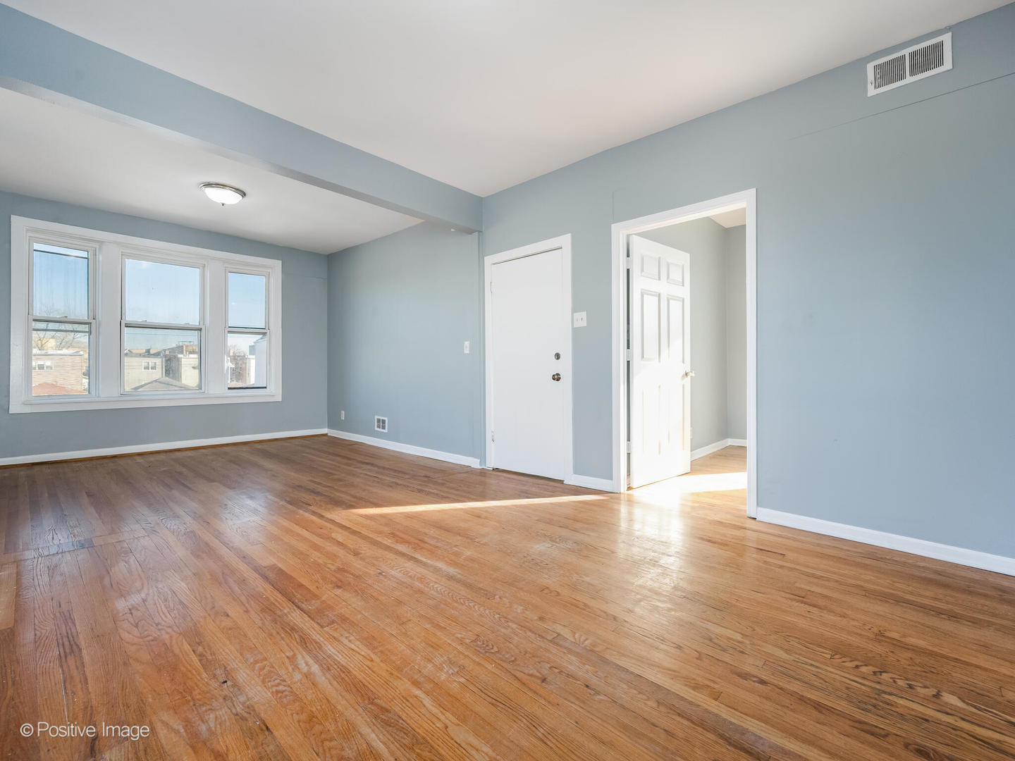 4024 N Kedzie Avenue #2, Chicago, IL 60618