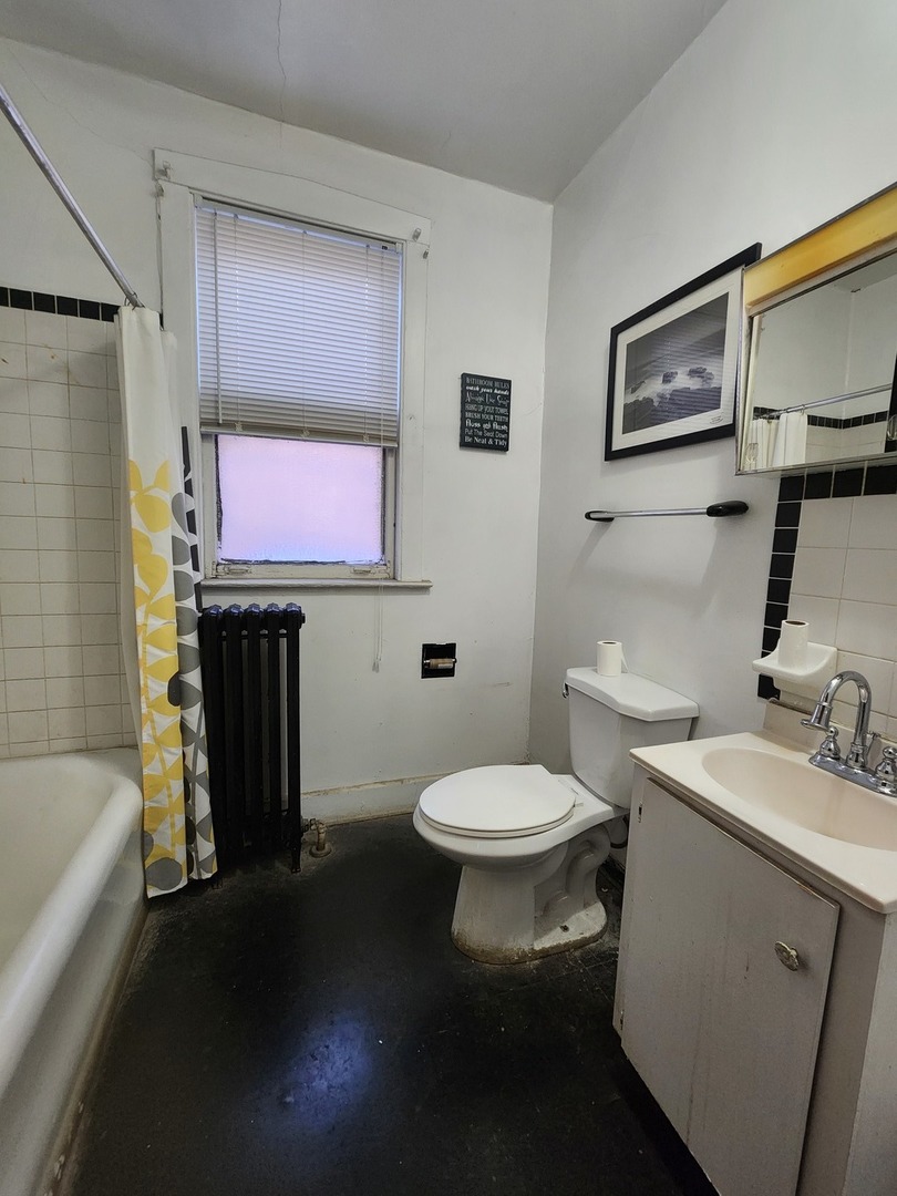 1436 N Luna Avenue, Chicago, IL 60651