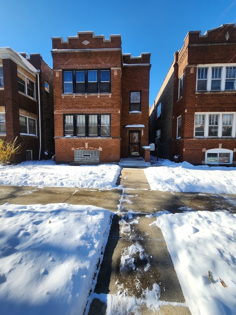 1436 N Luna Avenue, Chicago, IL 60651