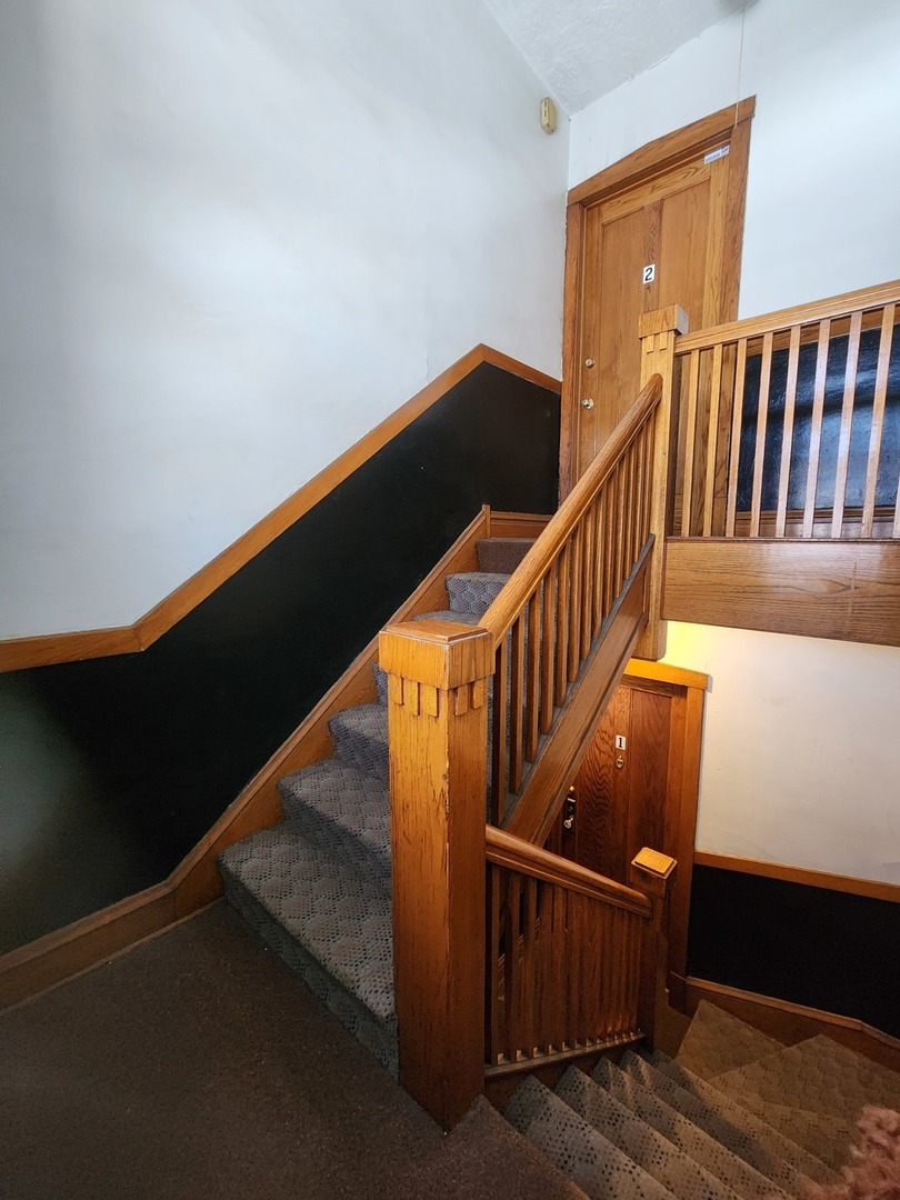 1436 N Luna Avenue, Chicago, IL 60651