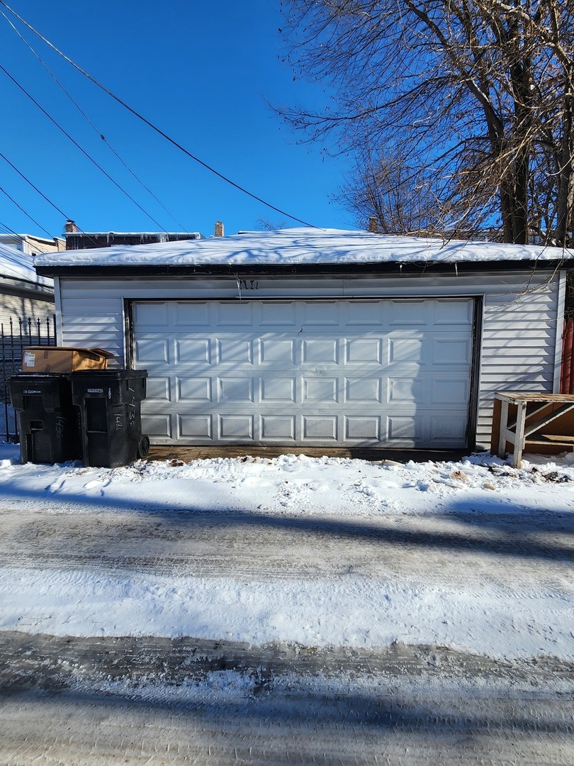 1436 N Luna Avenue, Chicago, IL 60651