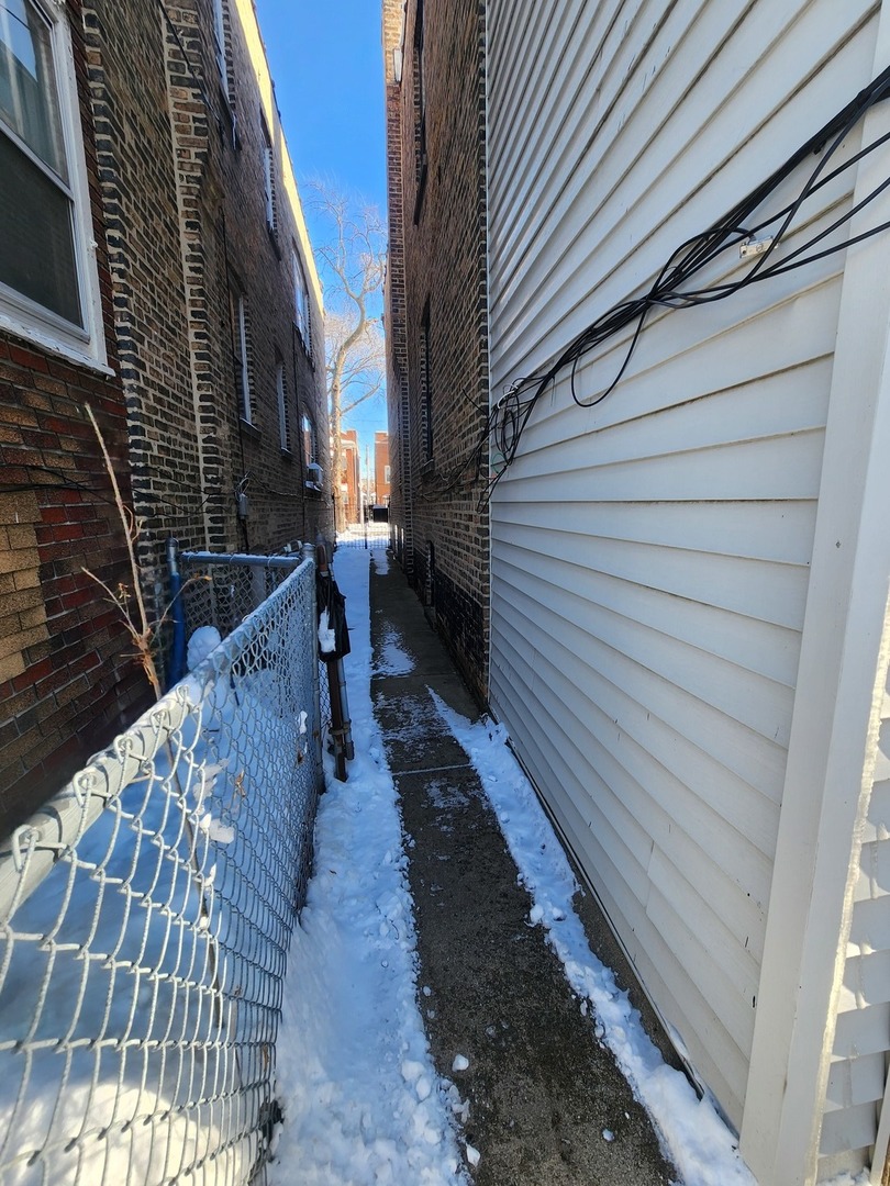 1436 N Luna Avenue, Chicago, IL 60651