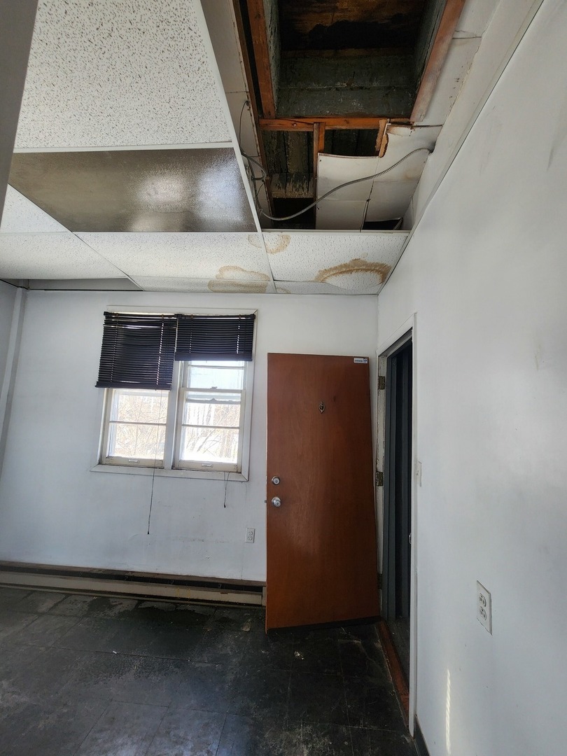 1436 N Luna Avenue, Chicago, IL 60651