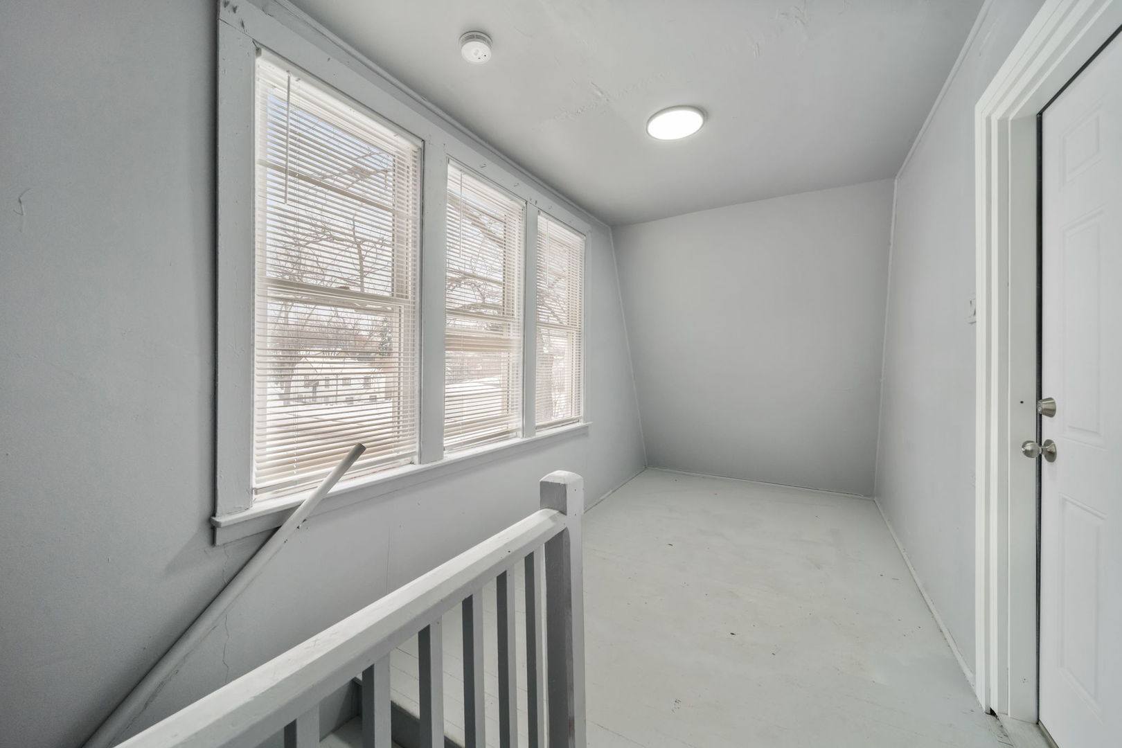 12000 S Perry Avenue, Chicago, IL 60628