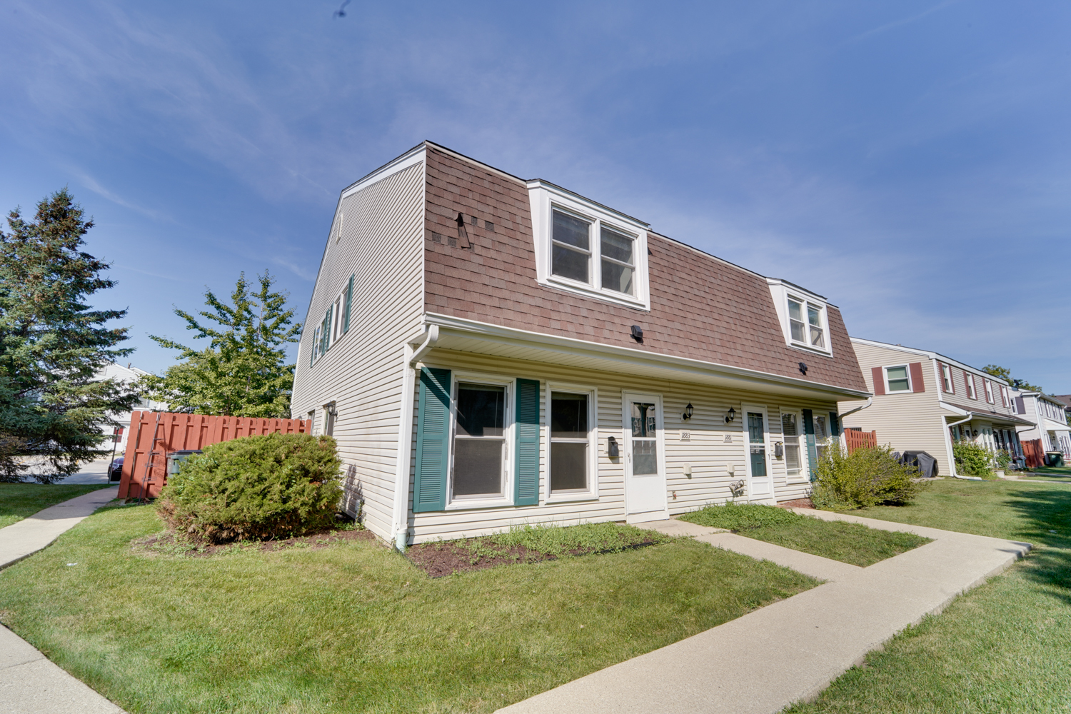 1883 Jamestown Circle, Hoffman Estates, IL 60169