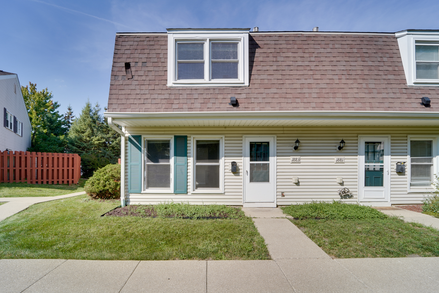 1883 Jamestown Circle, Hoffman Estates, IL 60169