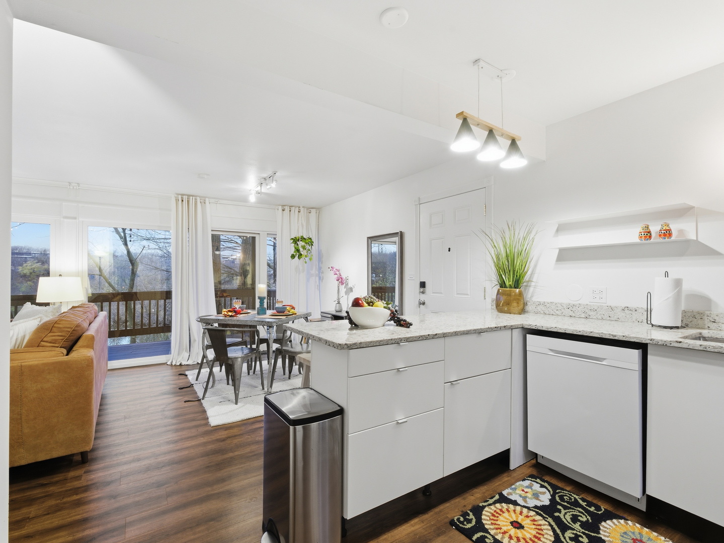 5512 E Lake Drive #C, Lisle, IL 60532