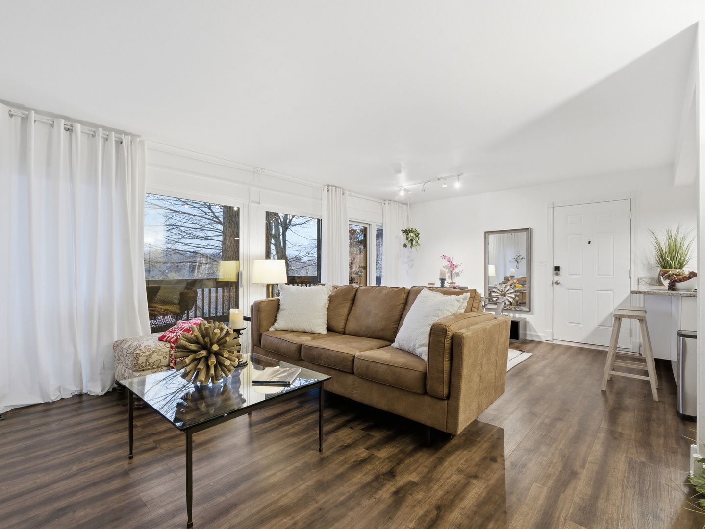 5512 E Lake Drive #C, Lisle, IL 60532