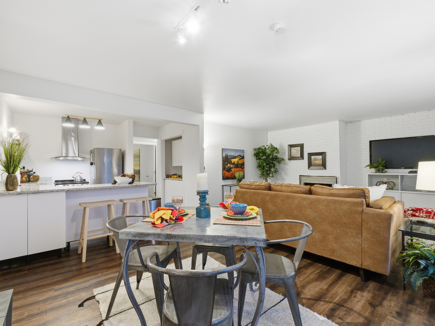 5512 E Lake Drive #C, Lisle, IL 60532