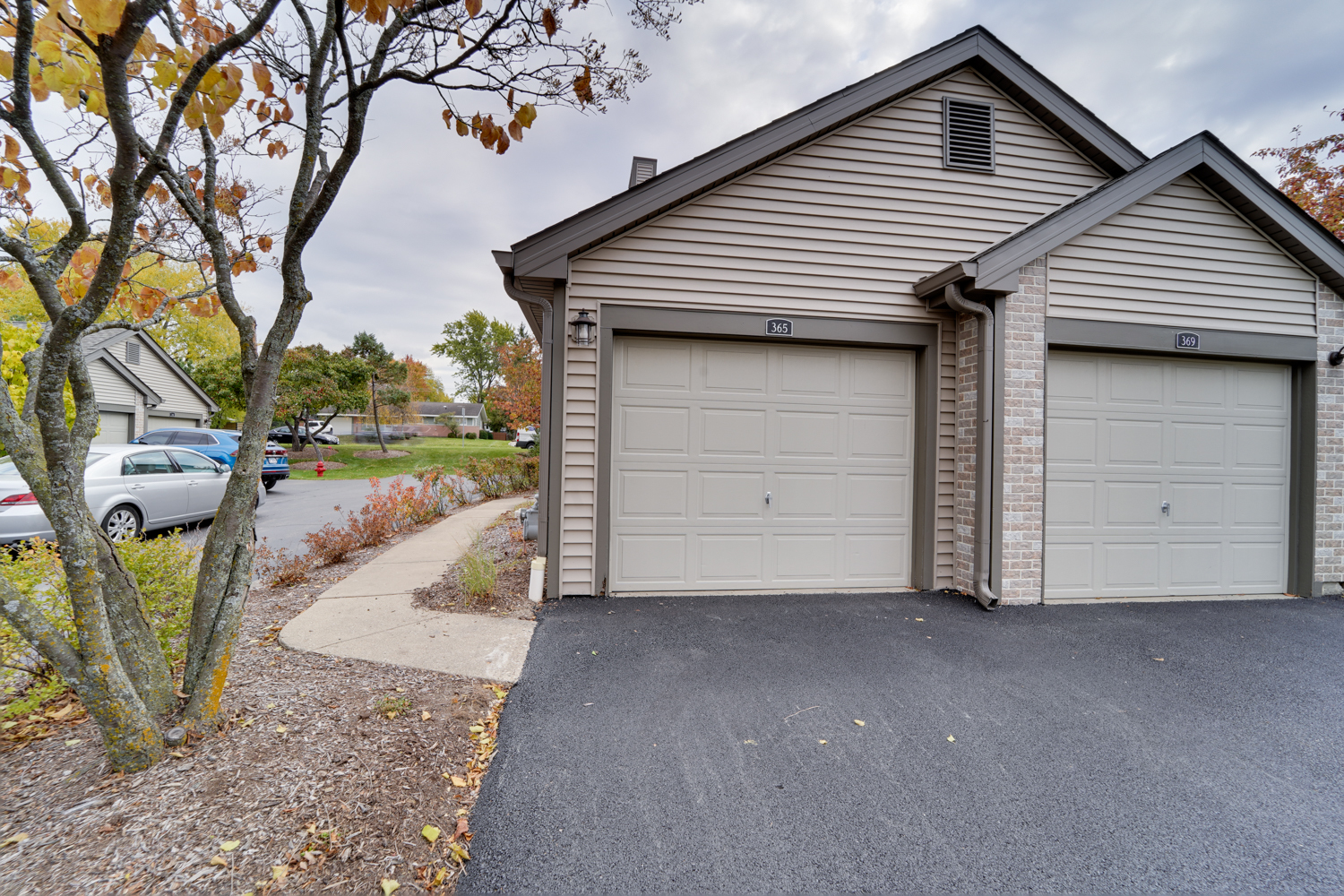 365 Grissom Lane #365, Hoffman Estates, IL 60194