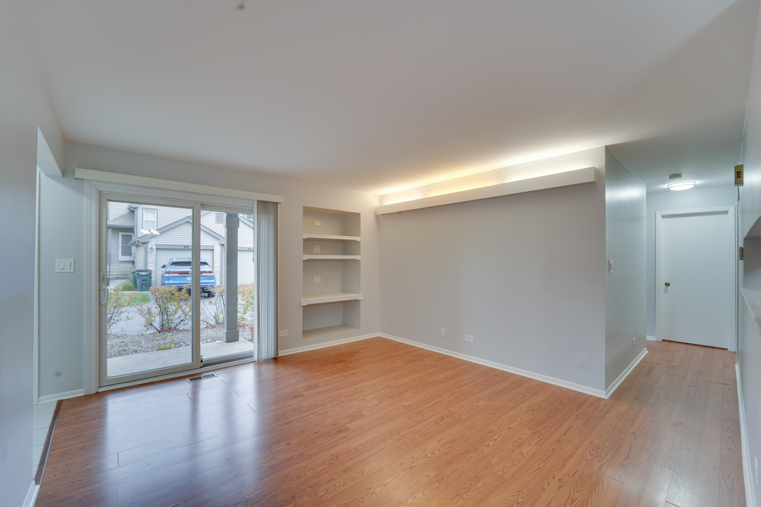 365 Grissom Lane #365, Hoffman Estates, IL 60194