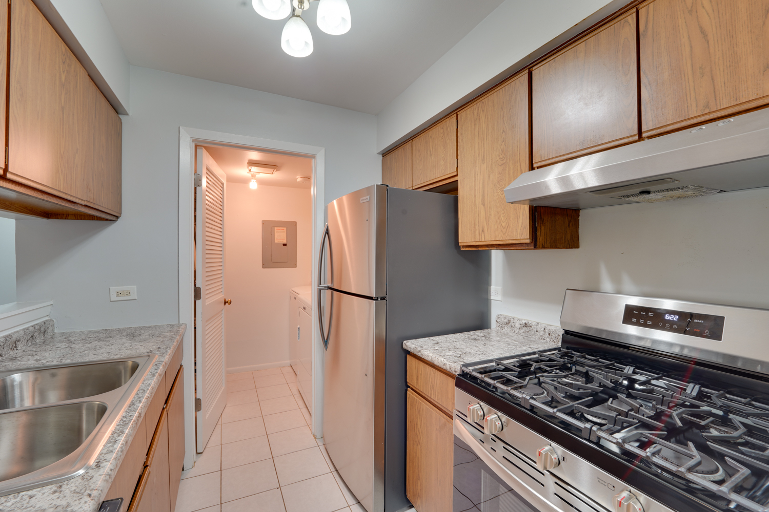 365 Grissom Lane #365, Hoffman Estates, IL 60194