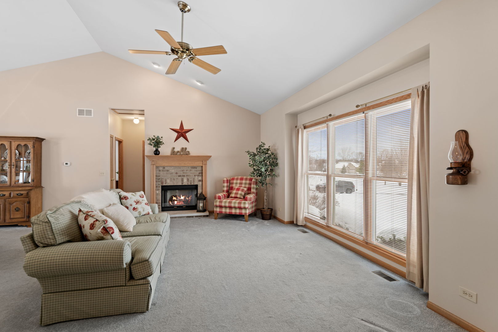 8207 Squirrel Drive, Spring Grove, IL 60081