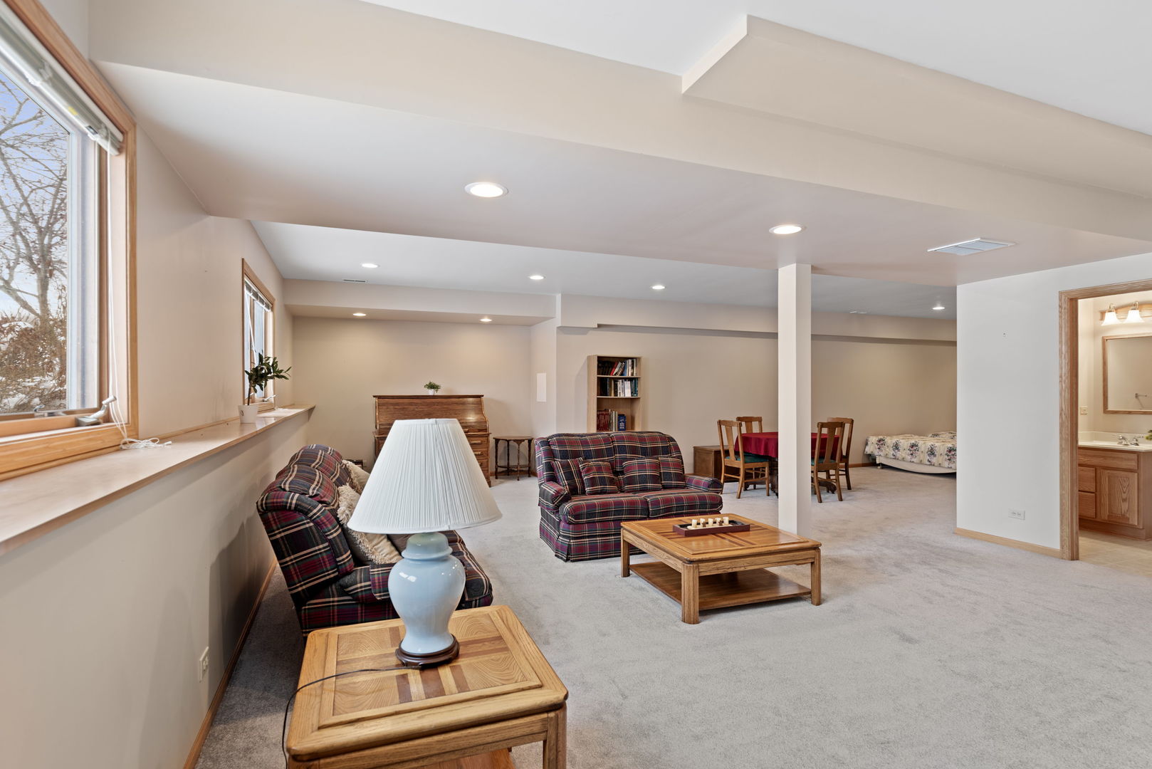 8207 Squirrel Drive, Spring Grove, IL 60081