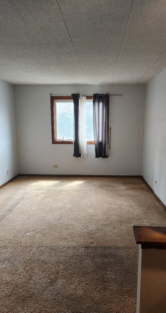 10355 Menard Avenue #210, Oak Lawn, IL 60453