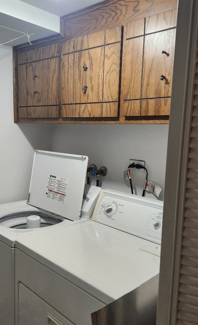 10355 Menard Avenue #210, Oak Lawn, IL 60453