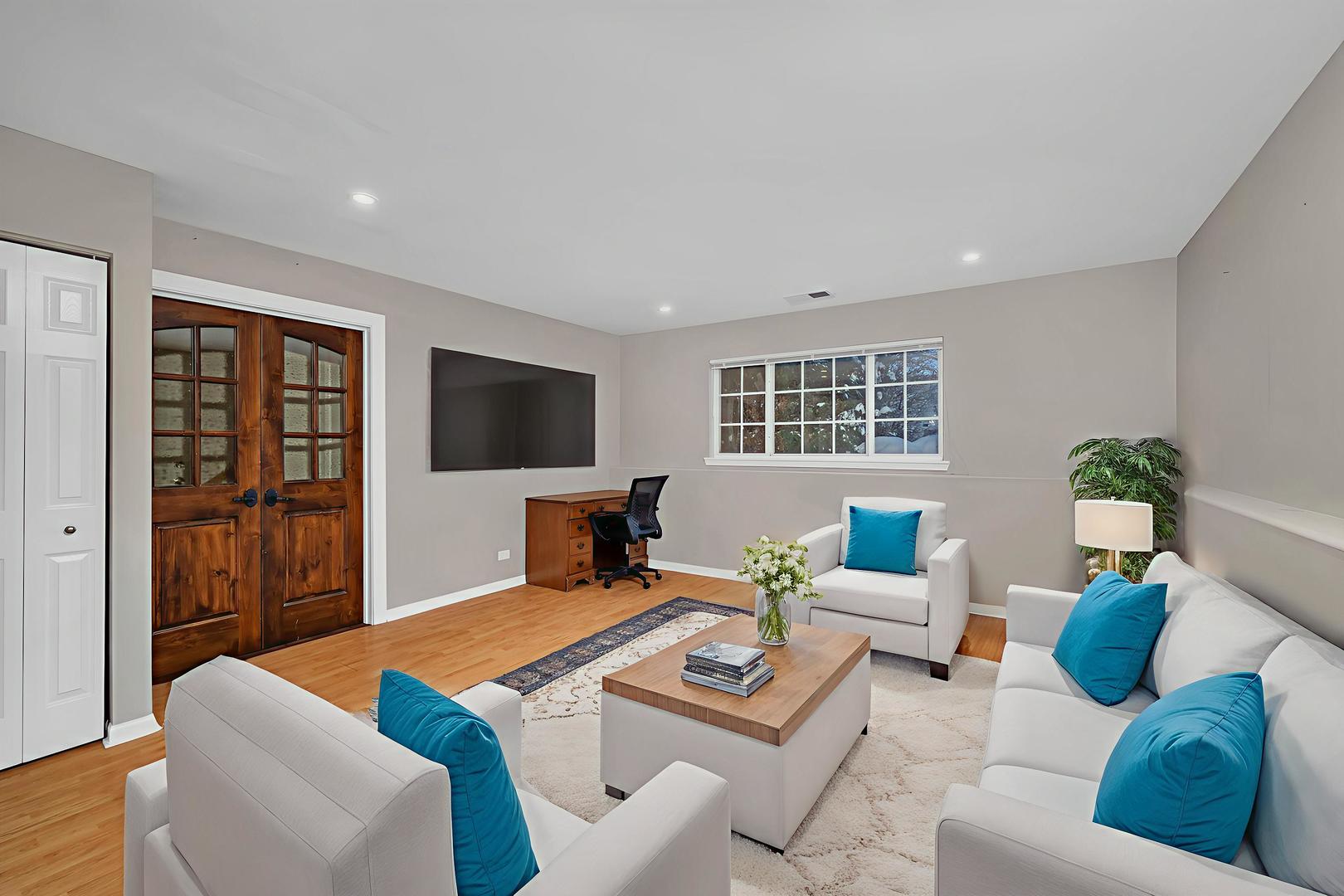 2357 Twilight Drive, Aurora, IL 60503