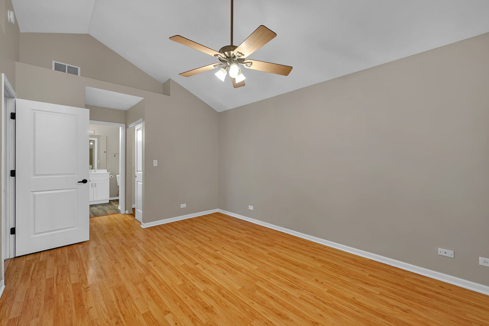 2357 Twilight Drive, Aurora, IL 60503