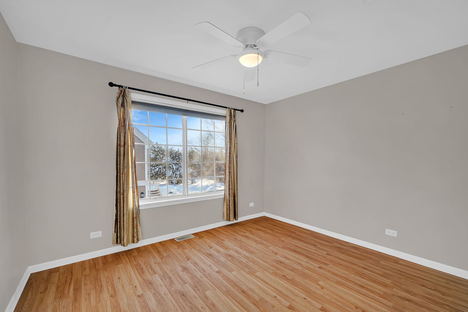 2357 Twilight Drive, Aurora, IL 60503