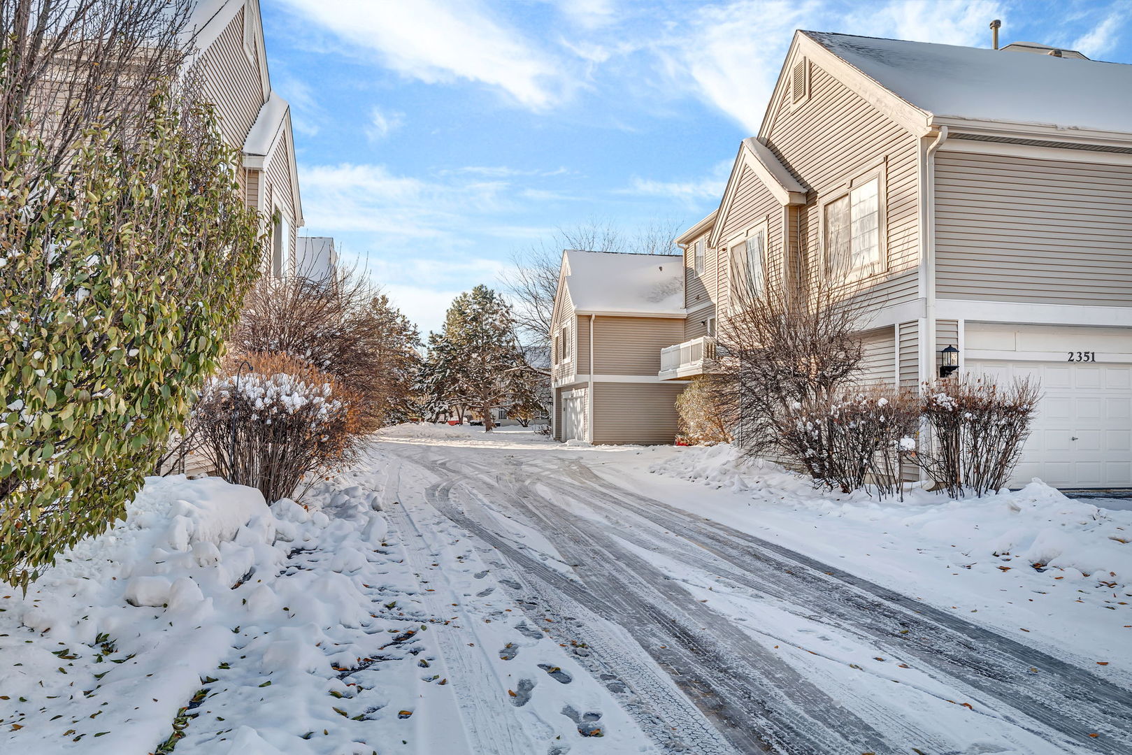 2357 Twilight Drive, Aurora, IL 60503