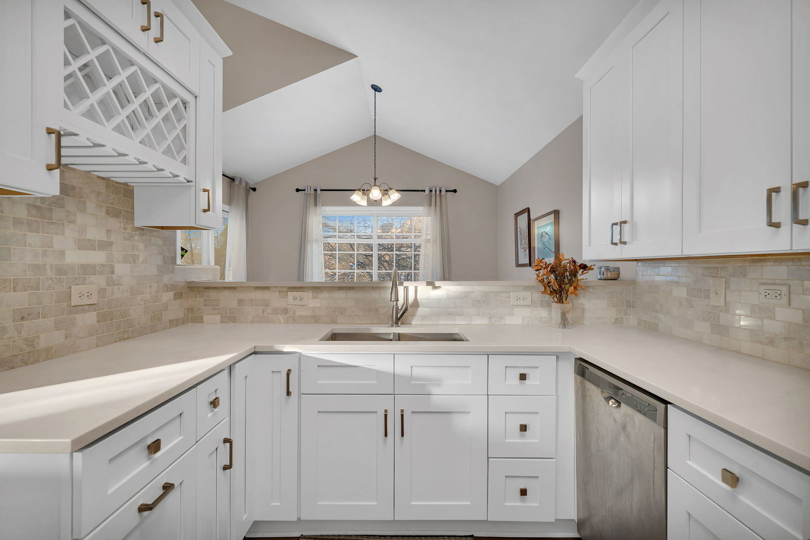 2357 Twilight Drive, Aurora, IL 60503