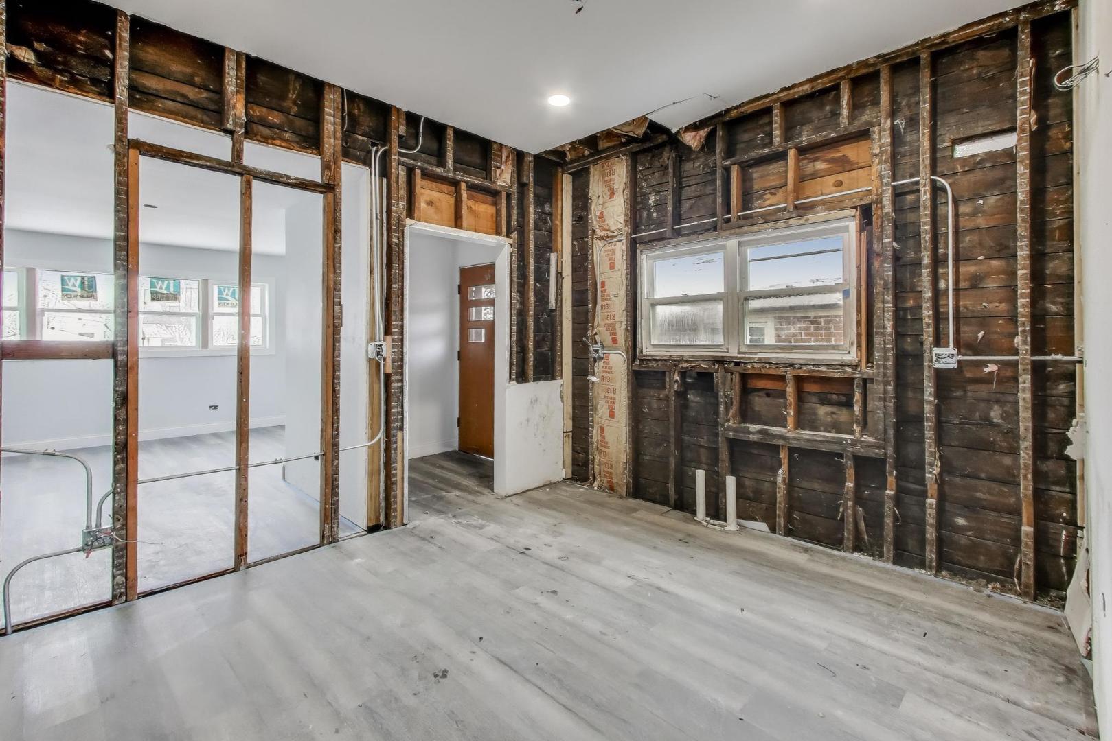 405 N Lawler Avenue, Chicago, IL 60644