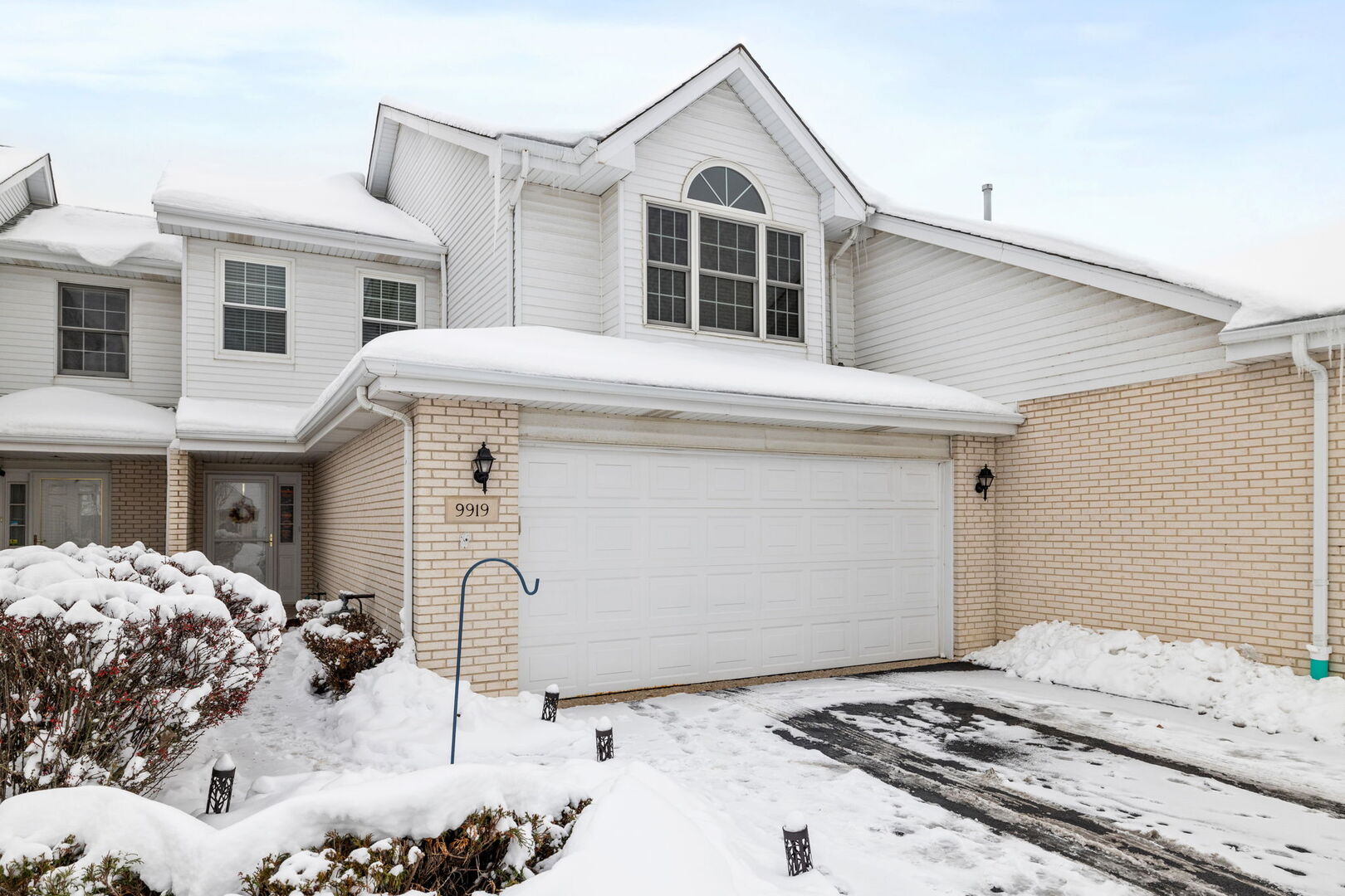 9919 Constitution Drive, Orland Park, IL 60462