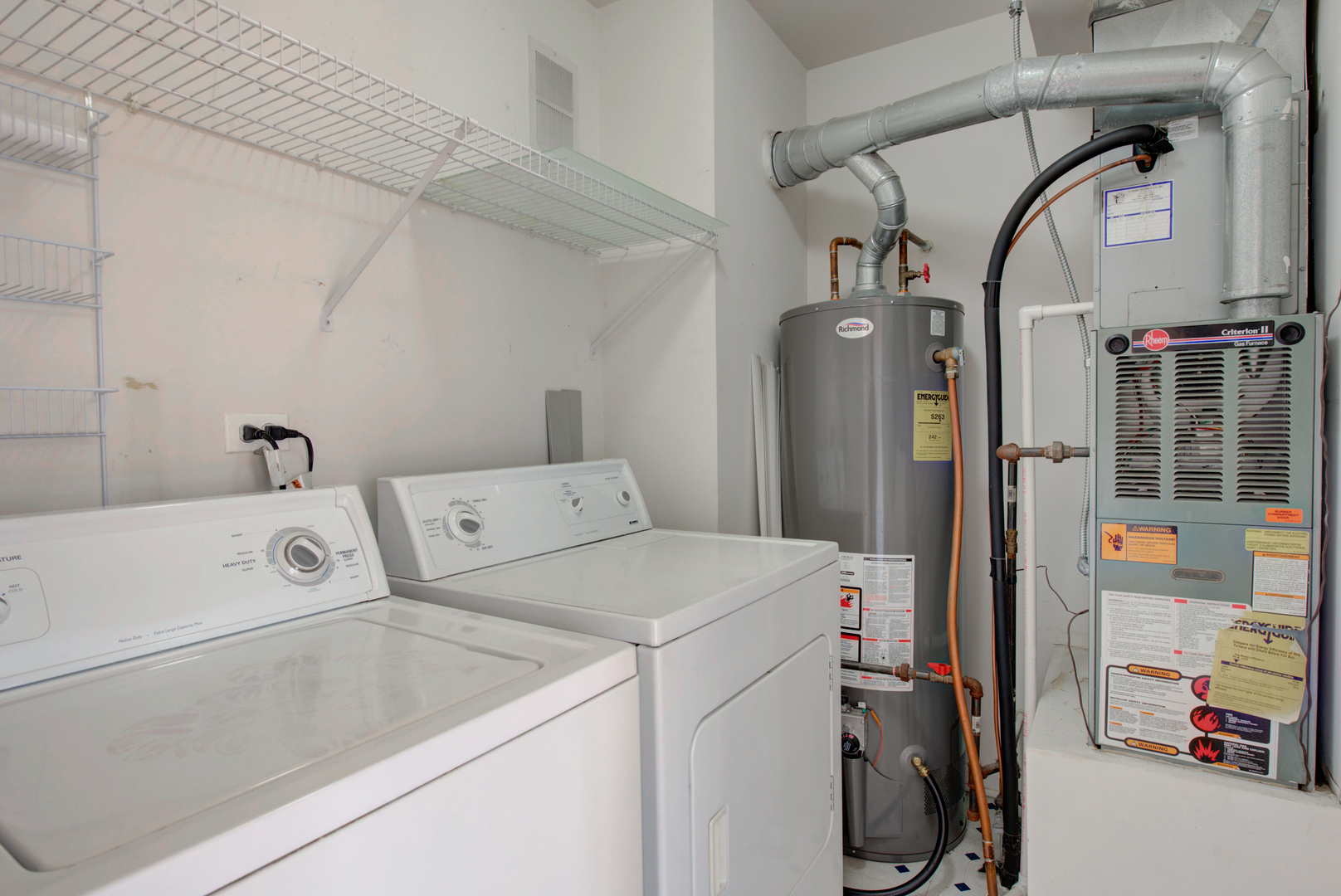 974 N Village Drive #4, Round Lake Beach, IL 60073