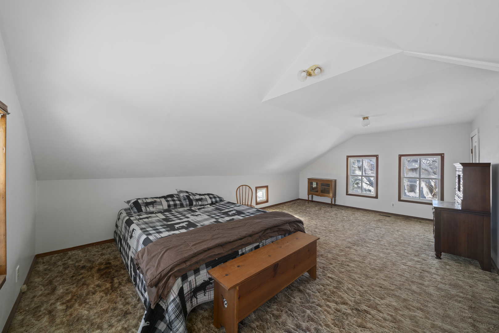 11410 Waterman Road, Waterman, IL 60556