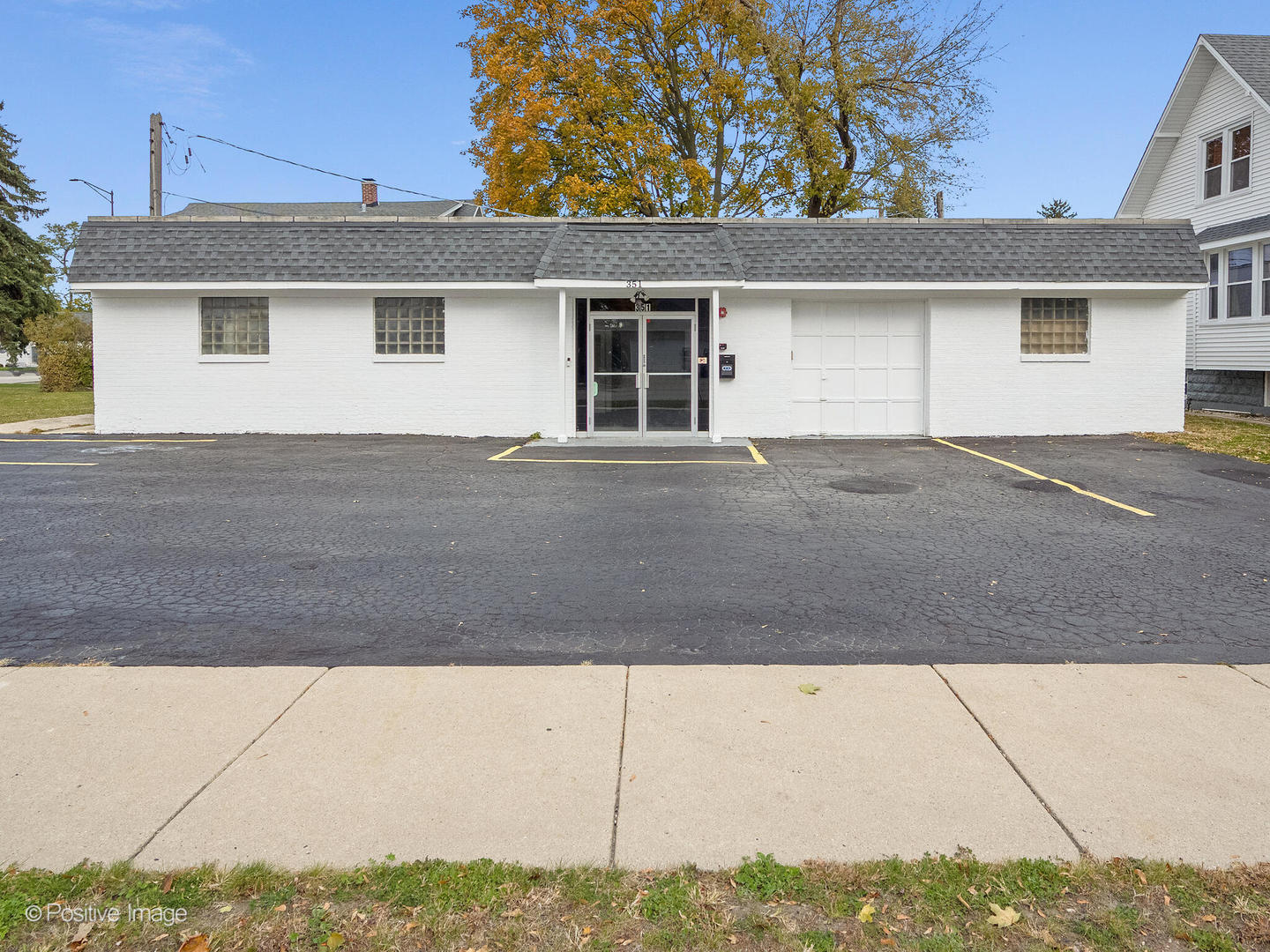 351 N York Road, Elmhurst, IL 60126