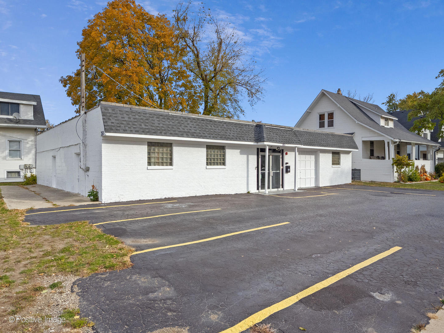 351 N York Road, Elmhurst, IL 60126