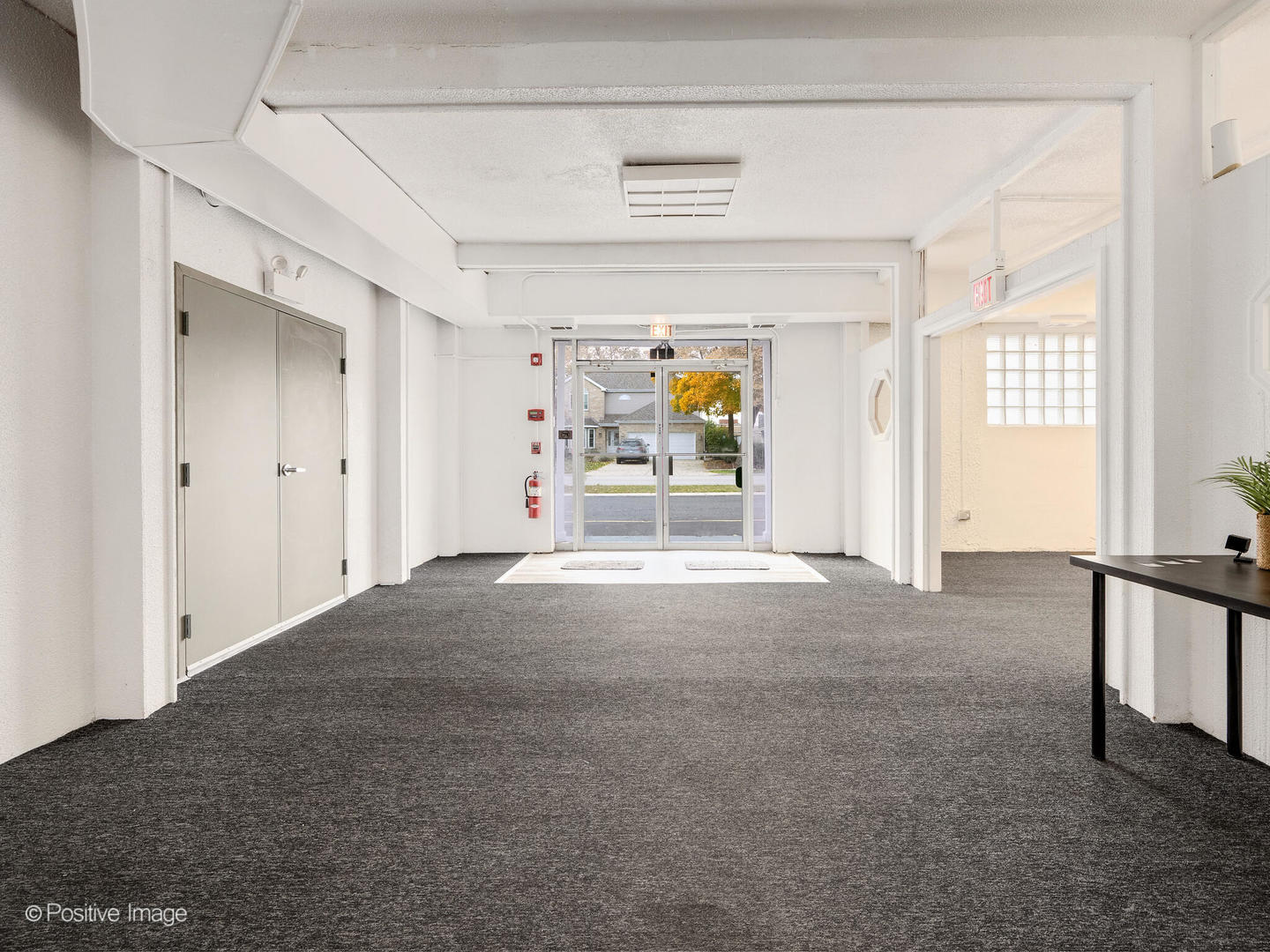 351 N York Road, Elmhurst, IL 60126