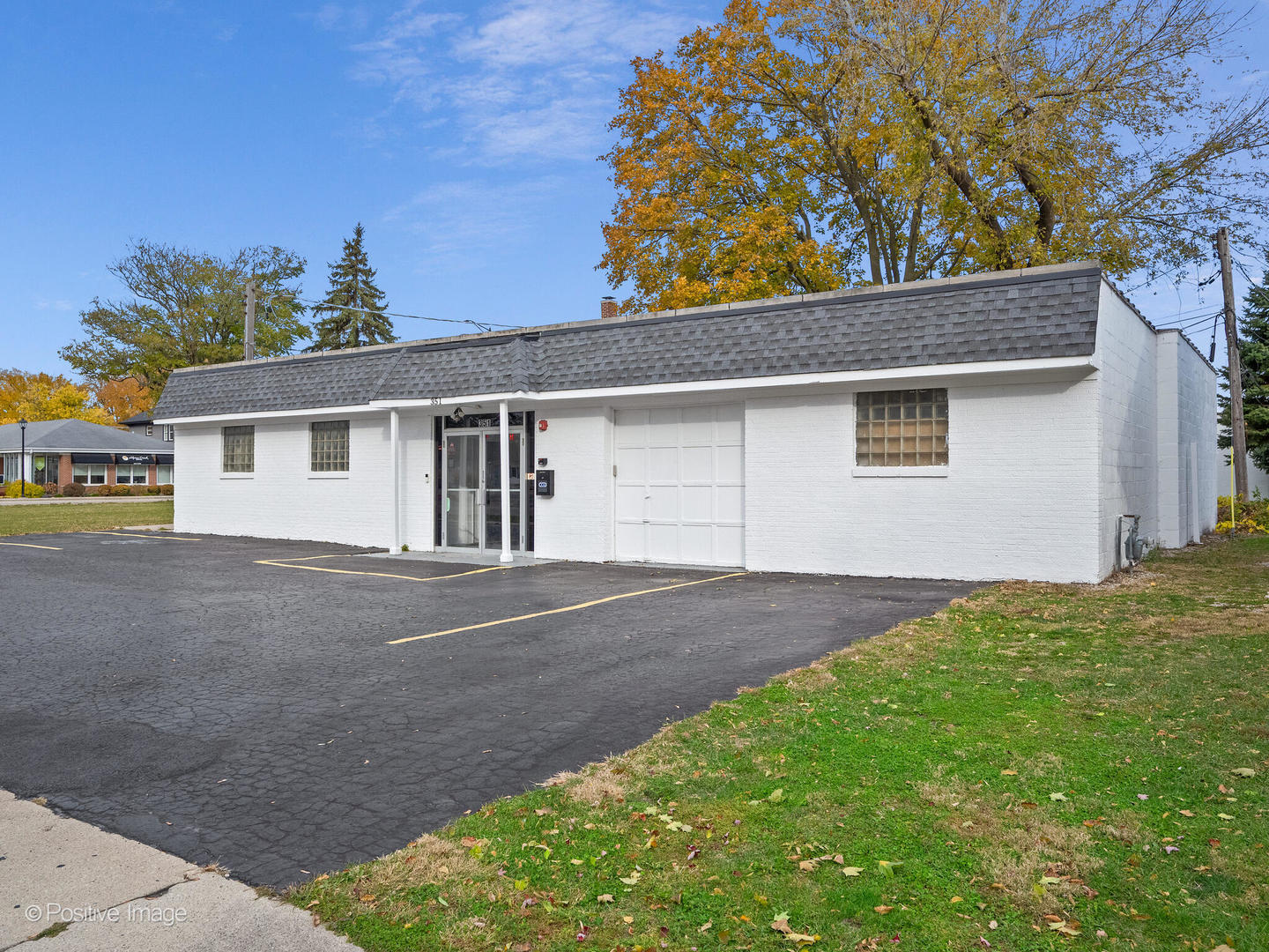 351 N York Road, Elmhurst, IL 60126