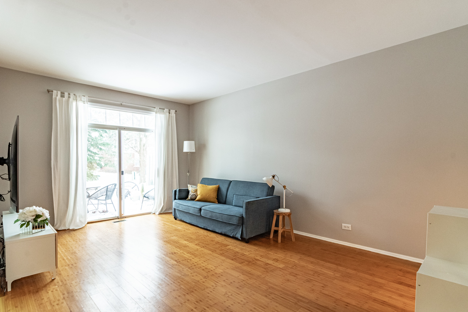 349 Pine Lake Circle, Vernon Hills, IL 60061