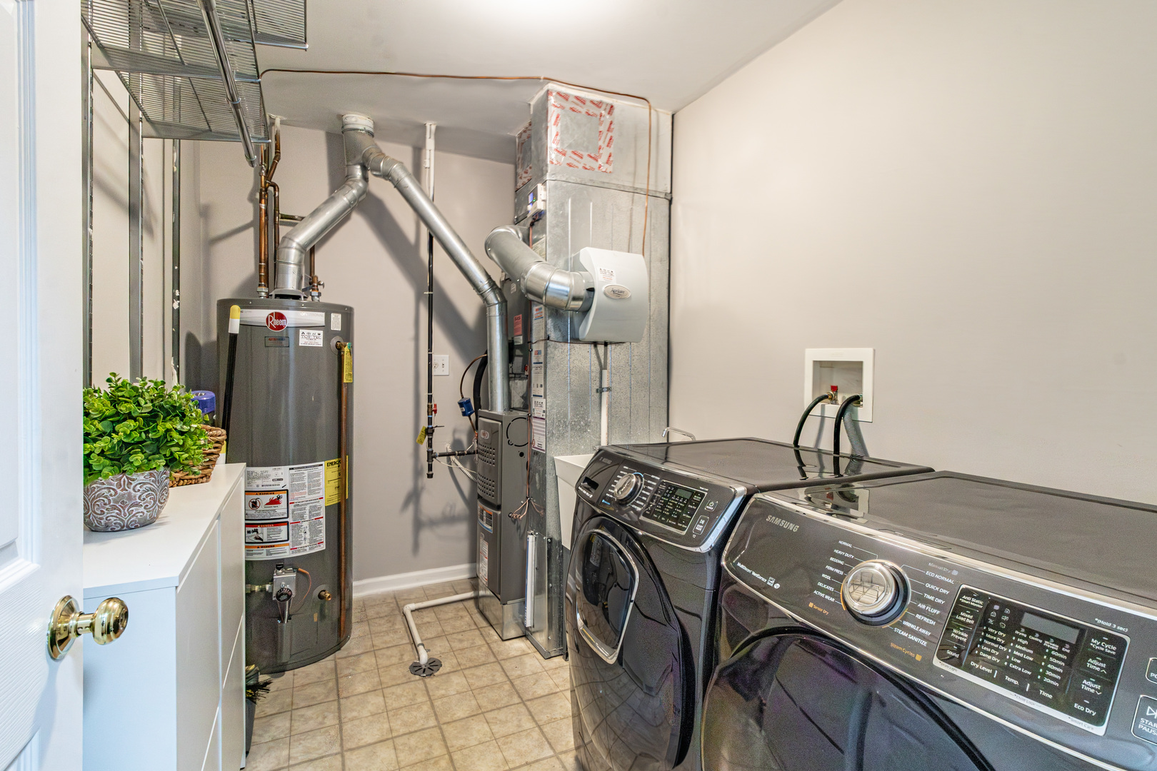 349 Pine Lake Circle, Vernon Hills, IL 60061