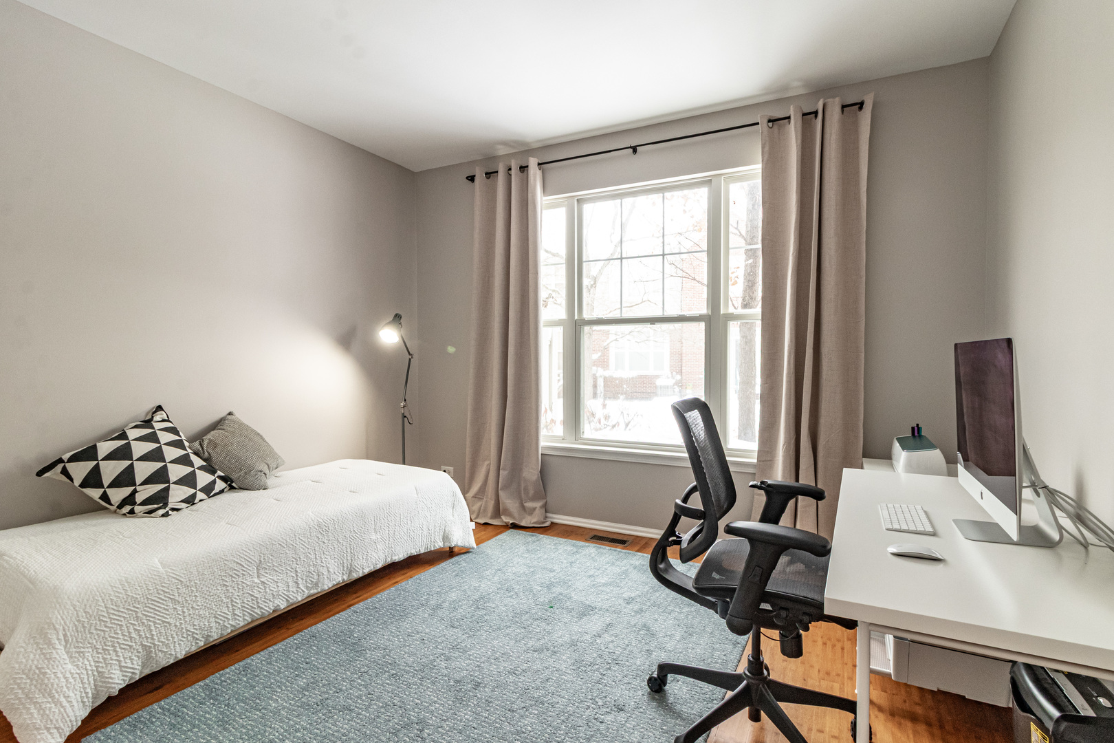 349 Pine Lake Circle, Vernon Hills, IL 60061