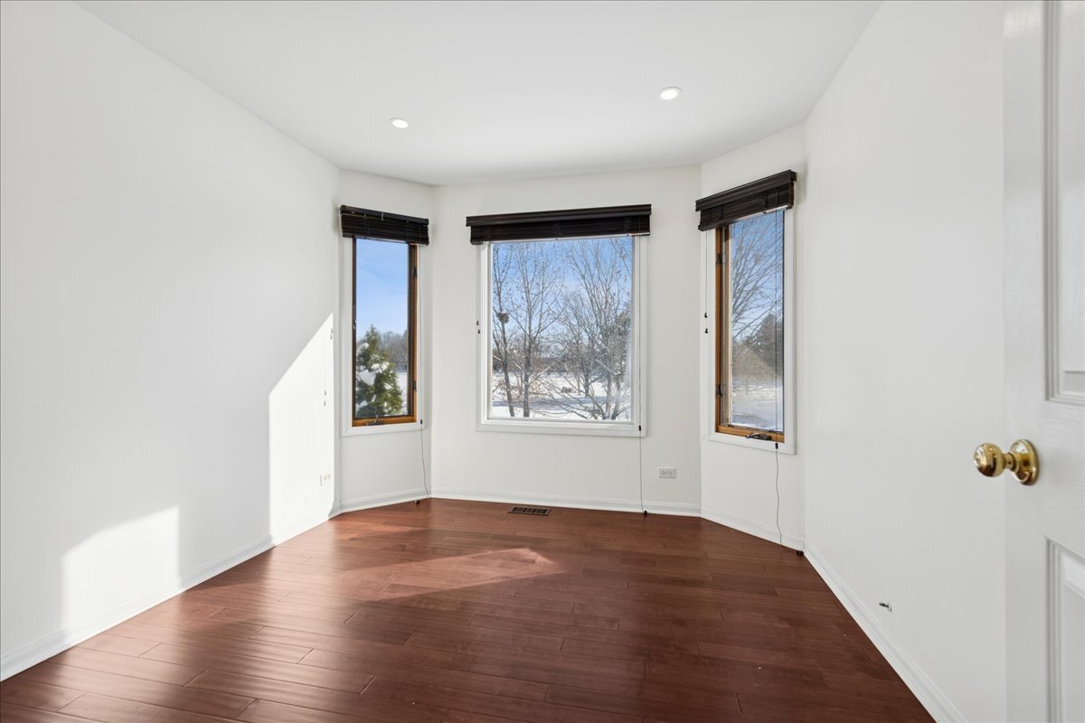 1810 Fox Run Drive #C, Elk Grove Village, IL 60007