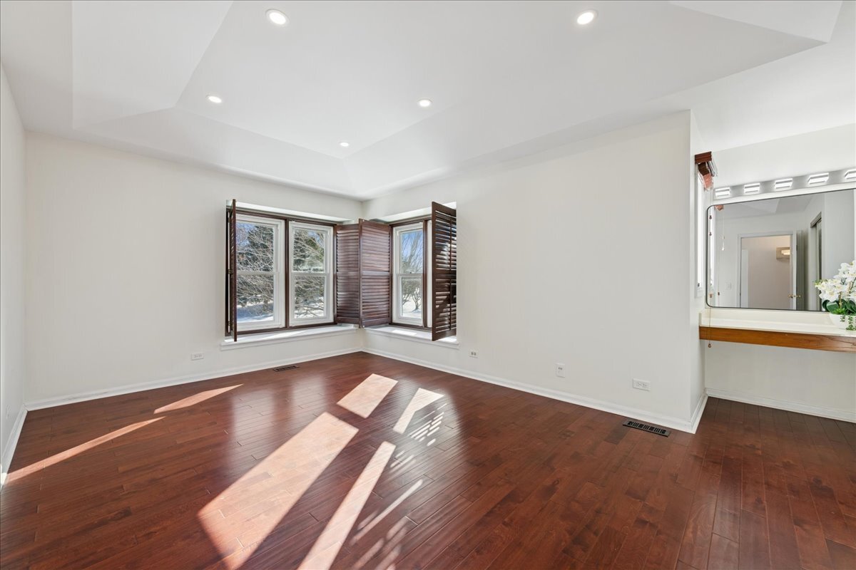 1810 Fox Run Drive #C, Elk Grove Village, IL 60007