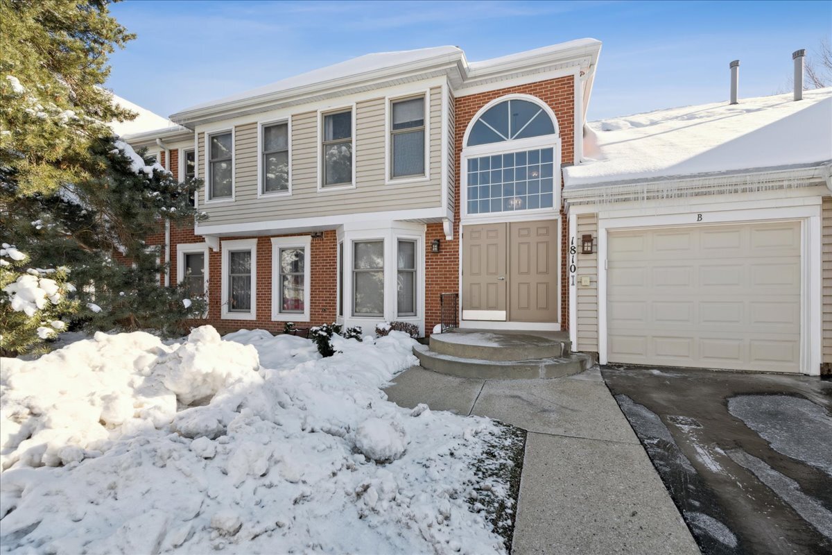 1810 Fox  Run Drive #C, Elk Grove Village, IL 60007