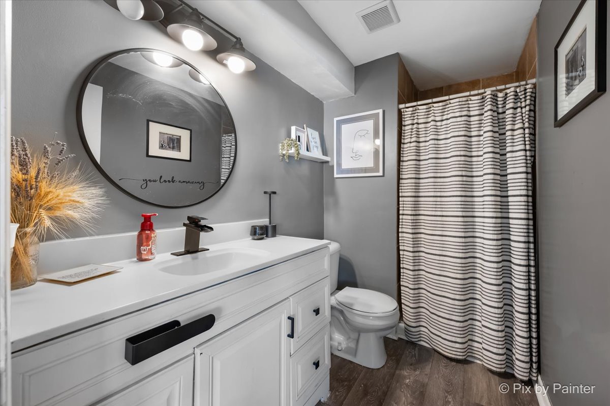 320 Homestead Drive, Bolingbrook, IL 60440