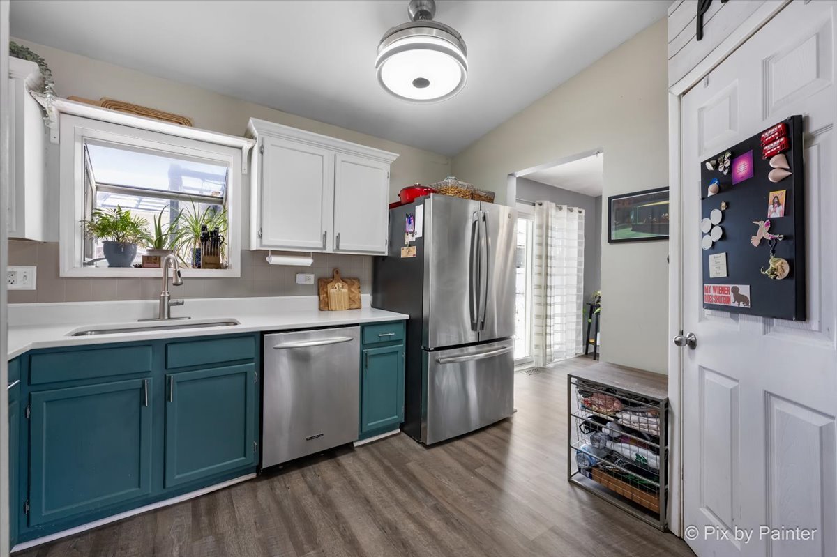 320 Homestead Drive, Bolingbrook, IL 60440