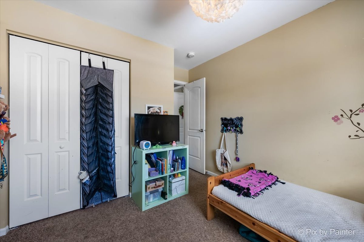 320 Homestead Drive, Bolingbrook, IL 60440