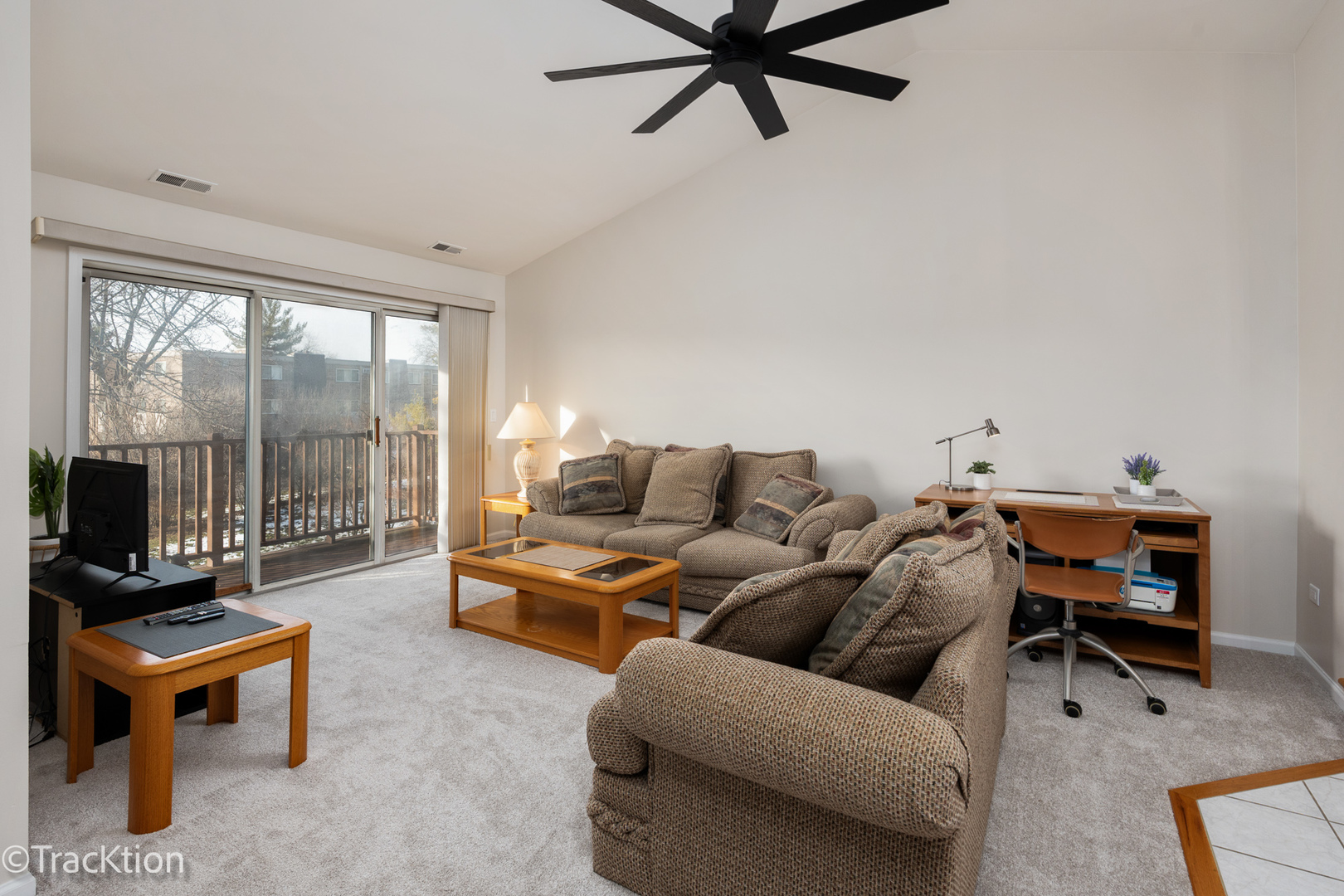 378 Sandhurst Circle #7, Glen Ellyn, IL 60137