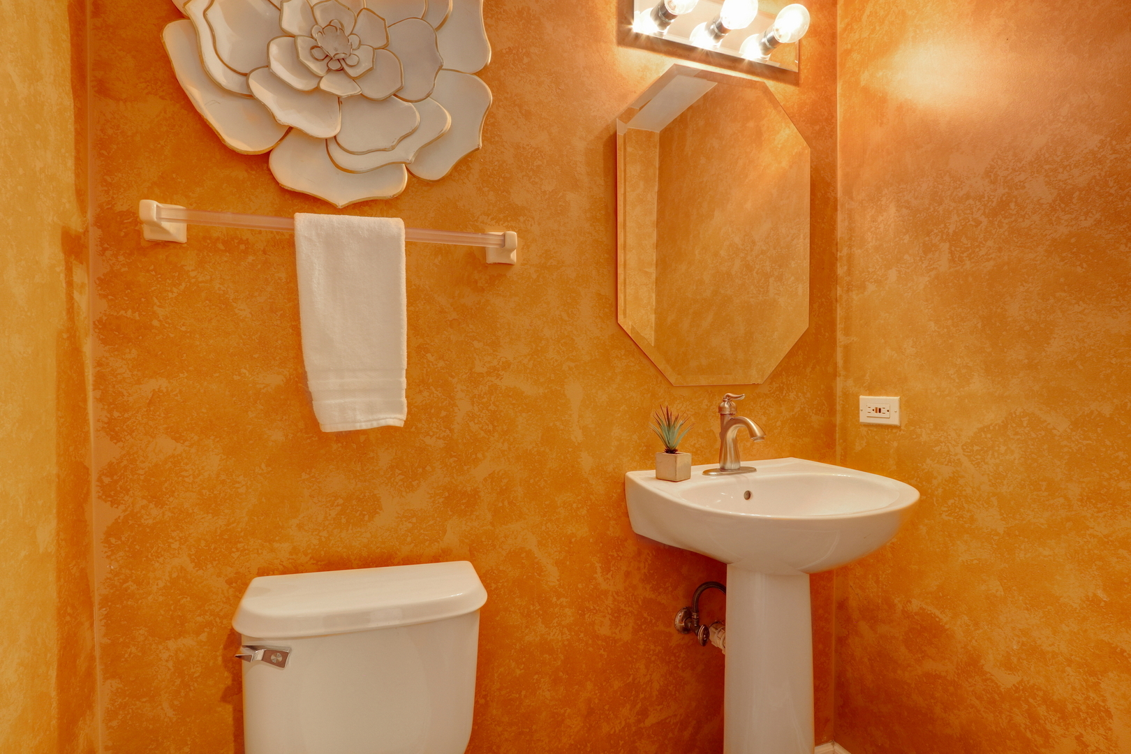 718 Baxter Court, Lake Villa, IL 60046