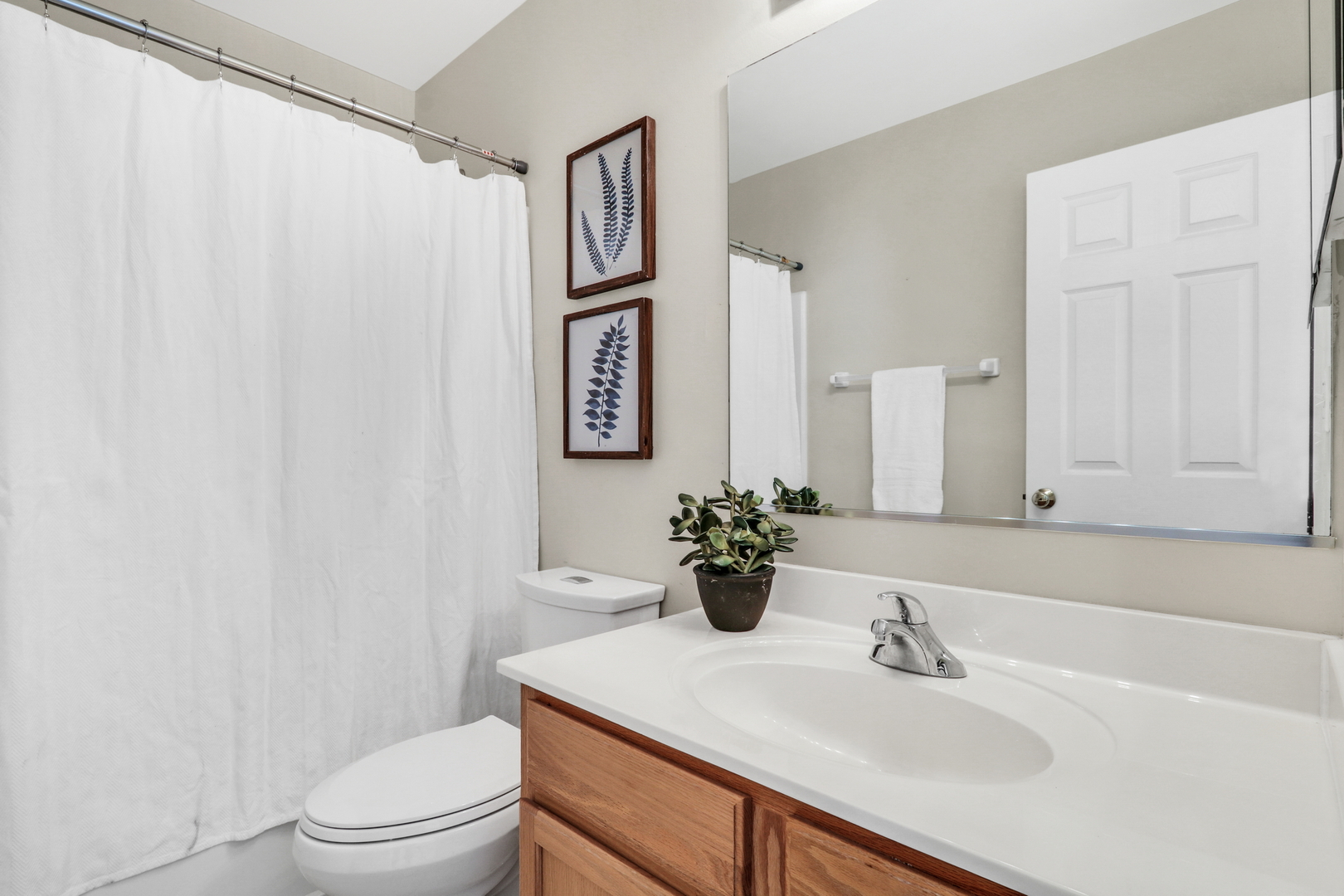 718 Baxter Court, Lake Villa, IL 60046