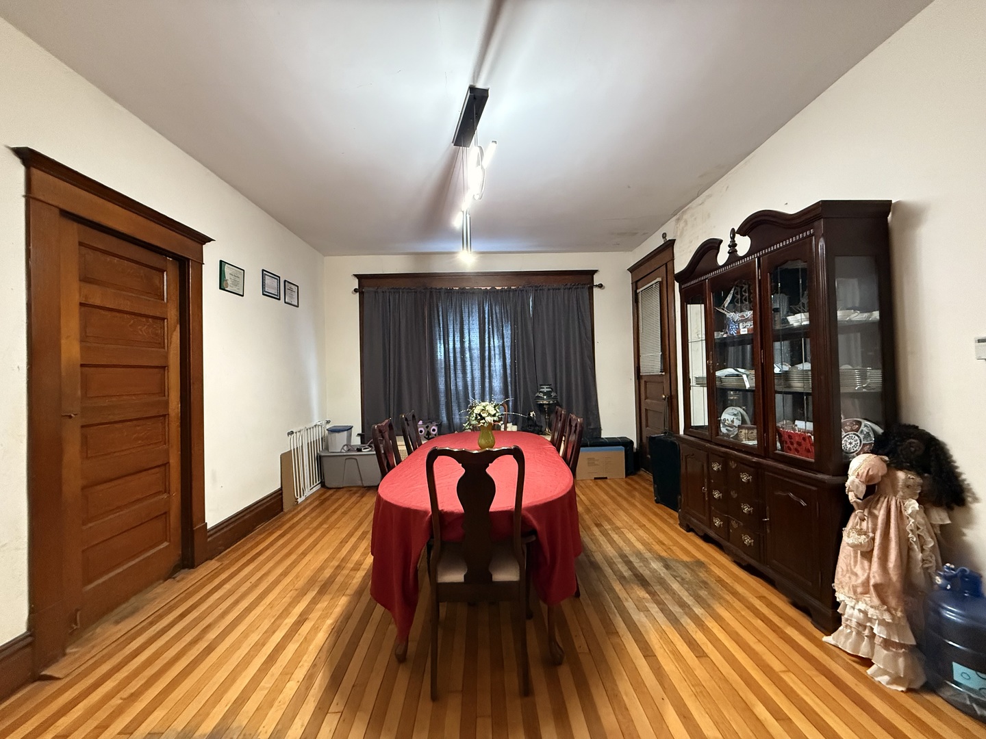 319 W Washington Street, Clinton, IL 61727